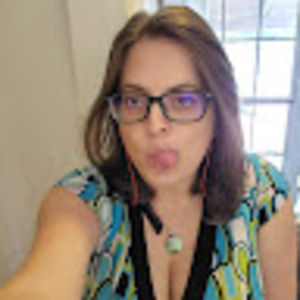 Meet your Posher, Danyelle